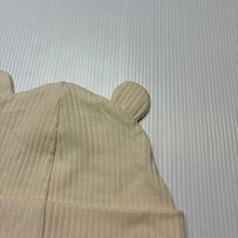 Load image into Gallery viewer, Unisex H&amp;M, ribbed lightweight hat / beanie, EUC, size 000-00,  