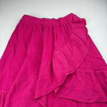 Load image into Gallery viewer, Girls Seed, pink crinkle cotton skirt, elasticated, wash fade, FUC, size 7,  