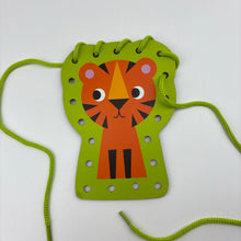 Load image into Gallery viewer, Toys Wooden, Set of 4 learn to lace animals, EUC,