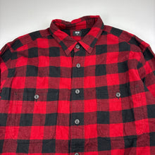 Load image into Gallery viewer, Mens Uniqlo, checked flannel cotton long sleeve shirt, armpit to armpit: 50cm, shoulder to cuff: 58cm, EUC, size XS,  