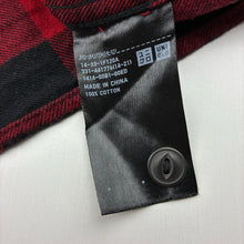 Load image into Gallery viewer, Mens Uniqlo, checked flannel cotton long sleeve shirt, armpit to armpit: 50cm, shoulder to cuff: 58cm, EUC, size XS,  
