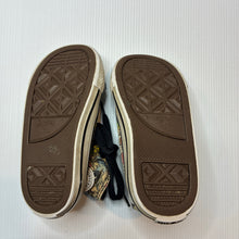 Load image into Gallery viewer, Shoes Converse, ALL STAR LOONEY TUNES hi-tops, EU 23, US 7, FUC, size 6,  