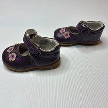 Load image into Gallery viewer, Shoes Lily &amp; Dan, purple leather Mary Jane shoes, US 2, GUC, size 1,  