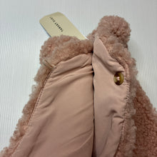 Load image into Gallery viewer, Girls Target, pink boucle vest, NEW, size 000,  