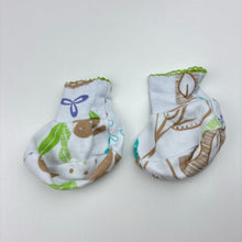 Load image into Gallery viewer, Unisex Bubba Blue, cotton hat / beanie + booties, EUC, size 0000,  