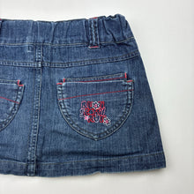 Load image into Gallery viewer, Girls Run Scotty Run, lightweight denim skirt, adjustable, L: 25cm, GUC, size 4,  