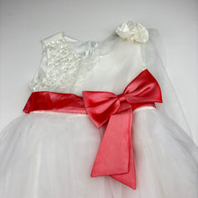 Load image into Gallery viewer, Girls lined, tulle &amp; sequin party dress, EUC, size 3, L: 54cm