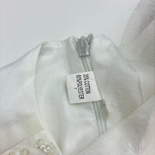 Load image into Gallery viewer, Girls lined, tulle &amp; sequin party dress, EUC, size 3, L: 54cm