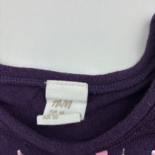 Load image into Gallery viewer, Girls H&amp;M, soft feel knitted casual dress, GUC, size 00, L: 37cm