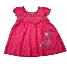 Load image into Gallery viewer, Girls Tiny Little Wonders, pink cotton dress, embroidered flowers, GUC, size 00, L: 37cm