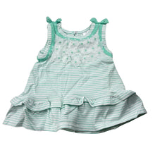 Load image into Gallery viewer, Girls Target, stretchy sleeveless top, flowers, GUC, size 000,  