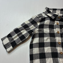 Load image into Gallery viewer, Boys Baby Berry, checked long sleeve shirt, FUC, size 0,  