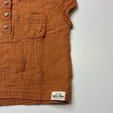 Load image into Gallery viewer, Unisex Dymples, crinkle cotton short sleeve top, FUC, size 00,  