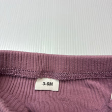 Load image into Gallery viewer, Girls purple, riibed ruffle leggings / bottoms, GUC, size 00,  