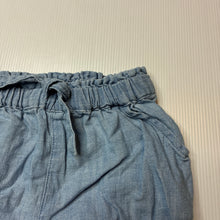 Load image into Gallery viewer, Girls Target, blue cotton / linen shorts, elasticated, EUC, size 000,  