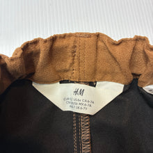 Load image into Gallery viewer, Girls H&amp;M, faux suede skirt, adjustable, L: 28.5cm, EUC, size 7,  