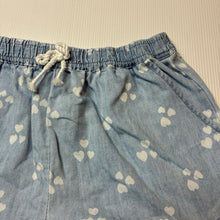 Load image into Gallery viewer, Girls 1964 Denim Co, lightweight chambray cotton shorts, elasticated, GUC, size 6,  