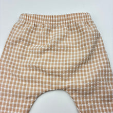 Load image into Gallery viewer, Unisex Baby Baby, lightweight pants / bottoms, elasticated, EUC, size 0000,  