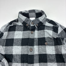 Load image into Gallery viewer, Boys Target, checked flannel cotton long sleeve shirt, EUC, size 3,  