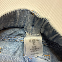 Load image into Gallery viewer, Girls Tiny Little Wonders, soft knit denim shorts, FUC, size 00,  