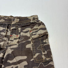 Load image into Gallery viewer, Boys Dymples, cotton camo print shorts,elasticated, EUC, size 000,  