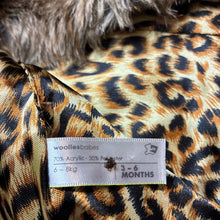 Load image into Gallery viewer, Girls Woolies Babes, soft faux fur vest / jacket, 2 button fastening, GUC, size 00,  