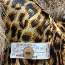 Load image into Gallery viewer, Girls Woolies Babes, soft faux fur vest / jacket, 2 button fastening, GUC, size 00,  