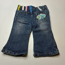 Load image into Gallery viewer, Girls Mini Mango, blue denim jeans, flowers, FUC, size 00,  
