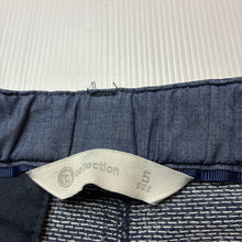 Load image into Gallery viewer, Boys B Collection, navy &amp; white spot cotton shorts, adjustable, GUC, size 5,  
