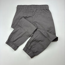 Load image into Gallery viewer, Boys H&amp;M, grey lightweight cotton pants, elasticated, Inside leg: 39.5cm, EUC, size 4,  