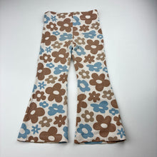 Load image into Gallery viewer, Girls Mango, floral bootcut leggings, Inside leg: 35cm, FUC, size 3,  