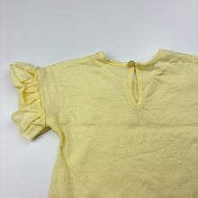 Load image into Gallery viewer, Girls Baby Baby, yellow cotton tee / top, EUC, size 000,  