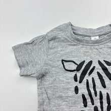 Load image into Gallery viewer, Unisex Dymples, grey marle tee / top, zebra, GUC, size 00,  
