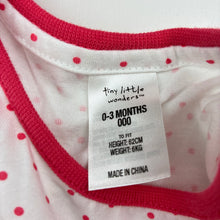 Load image into Gallery viewer, Girls Tiny Little Wonders, cotton long sleeve t-shirt / top, EUC, size 000,  
