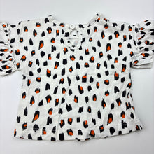 Load image into Gallery viewer, Girls Baby Berry, soft cotton top, EUC, size 0000,  