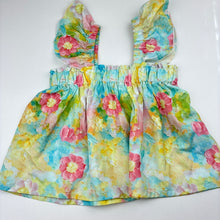 Load image into Gallery viewer, Girls lightweight, floral summer top &amp; shorts, EUC, size 2,  