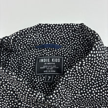Load image into Gallery viewer, Boys Indie, black &amp; white stretch cotton long sleeve shirt, EUC, size 7,  