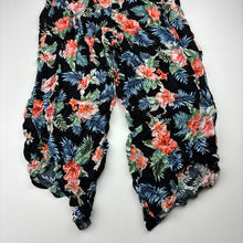 Load image into Gallery viewer, Girls Piping Hot, floral viscose cropped pants, elasticated, Inside leg: 44cm, EUC, size 10,  