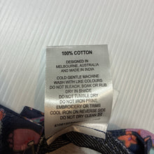 Load image into Gallery viewer, Girls Jack &amp; Milly, floral cotton long sleeve dress, EUC, size 00, L: 34cm