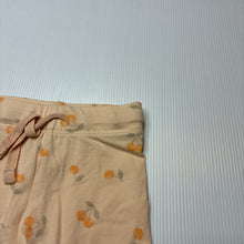 Load image into Gallery viewer, Girls Baby Berry, stretchy shorts, elasticated, EUC, size 000,  
