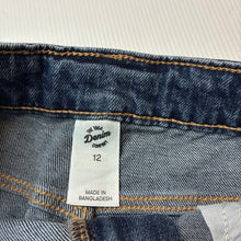 Load image into Gallery viewer, Girls 1964 Denim Co, blue stretch denim shorts, adjustable, NEW, size 12,  