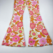 Load image into Gallery viewer, Girls GHANDA, floral stretchy flared leggings, Inside leg: 55cm, EUC, size 9-10,  