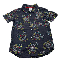 Load image into Gallery viewer, Boys B&amp;L, lightweight cotton Christmas short sleeve shirt, EUC, size 6,  