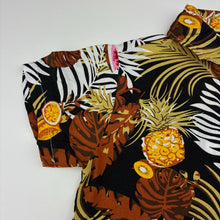 Load image into Gallery viewer, Boys lightweight, short sleeve shirt, no labels, armpit to armpit: 33cm, EUC, size 6-7,  