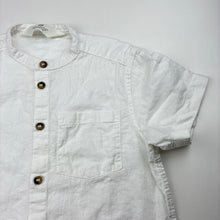 Load image into Gallery viewer, Boys H&amp;M, white cotton / linen collarless shirt, EUC, size 4,  