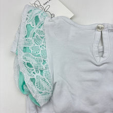Load image into Gallery viewer, Girls Baby Baby, stretchy t-shirt / top,floral lace detail, NEW, size 00,  