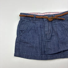 Load image into Gallery viewer, Girls H&amp;M, lightweight denim skirt, adjustable, L: 22.5cm, EUC, size 4,  