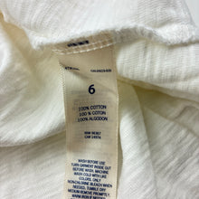 Load image into Gallery viewer, Girls Osh Kosh, white cotton floral top, L: 50cm, EUC, size 6,  
