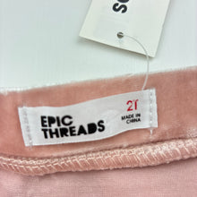 Load image into Gallery viewer, Girls Epic Threads, tiered velour silver pink skirt, elasticated, NEW, size 2,  