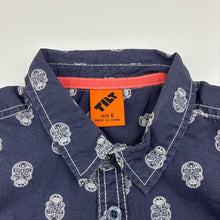 Load image into Gallery viewer, Boys Tilt, lightweight cotton short sleeve shirt,skulls, GUC, size 6,  